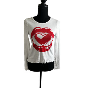 NWT Chaser Red Lips Heart Graphic Long Sleeve Vintage Wash Tee Top, Size Small